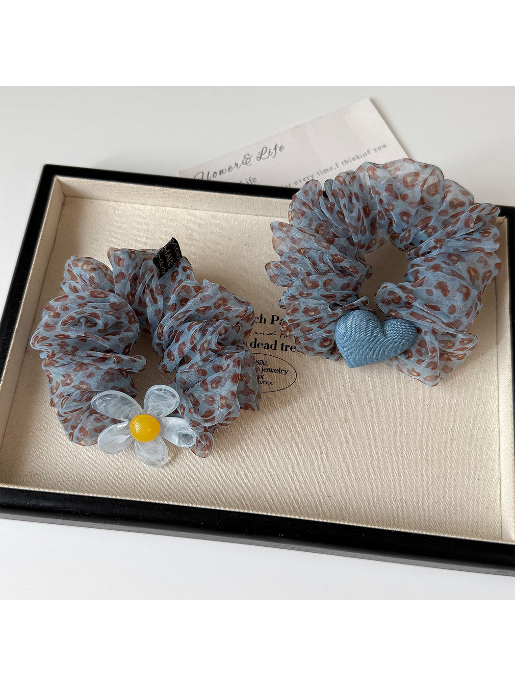 Gifty - Printed Polyester Mesh Ruffled Scrunchie