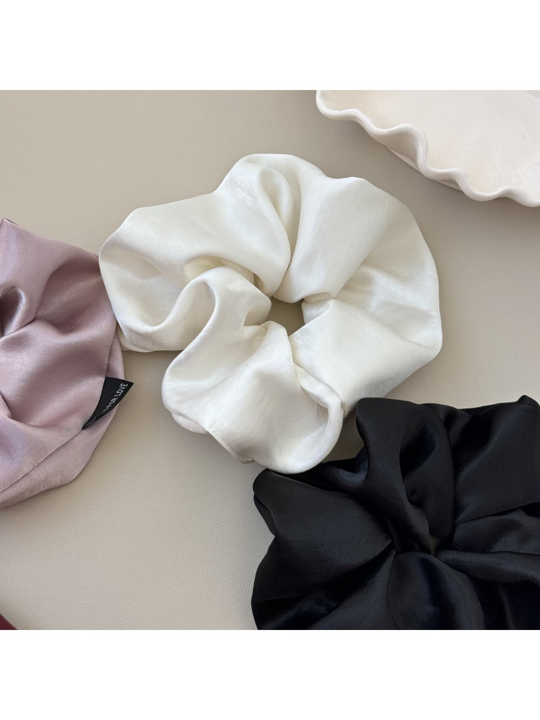 Gifty - Spring Solid Color Satin Scrunchie