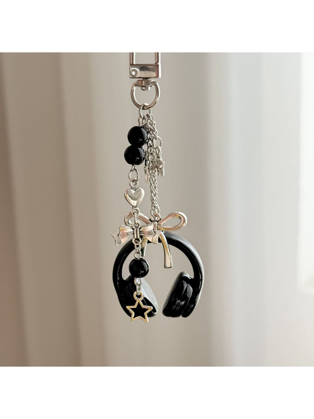 Keypus - Beaded Headphone Charm Alloy Keychain
