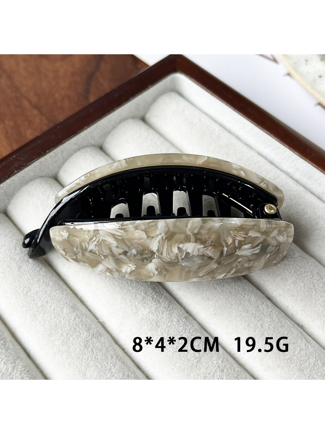 Beau - Curved Tortoiseshell Pattern Acetate Banana Clip