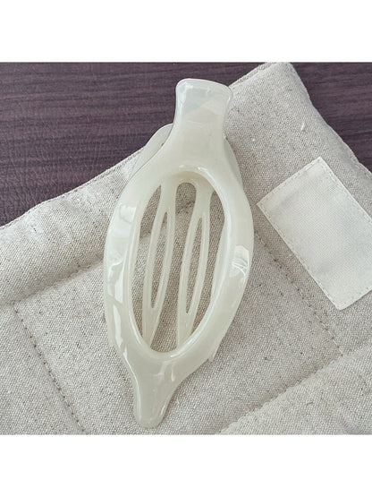 Beau - Flat Openwork Hair Claw Clip