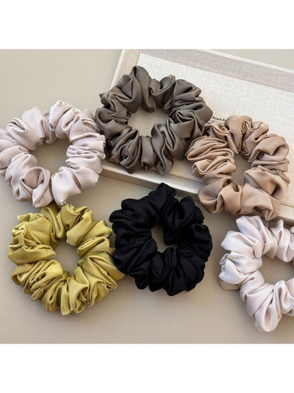 Gifty - Versatile Ruched Satin Hair Scrunchies