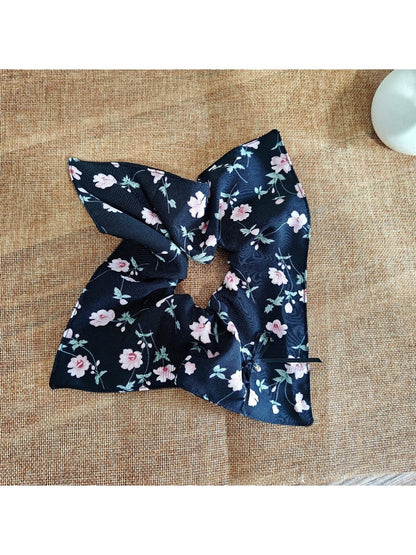 Gifty - Floral Print Square Scarf Style Scrunchie