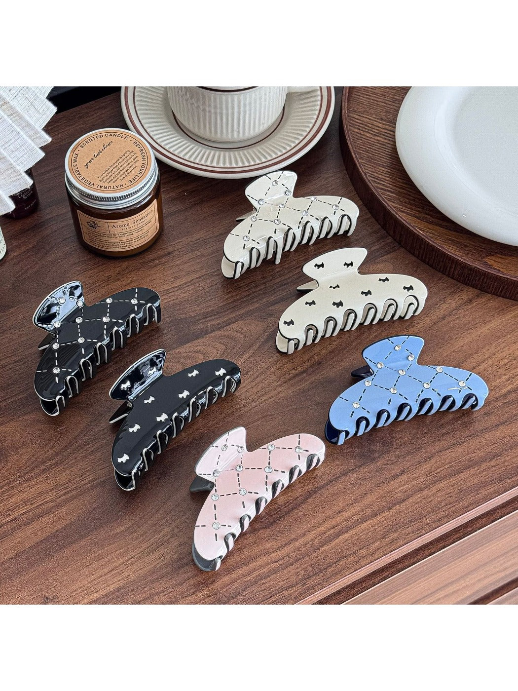 Beau - Fashionable Dotted Line Hair Claw Clip