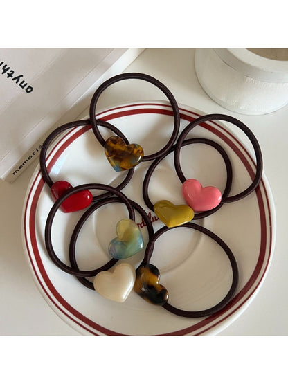 Gifty - Vintage Heart Shaped Hair Tie