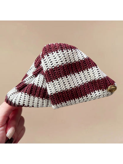 Beau - Striped Triangle Shell Shape Hair Clip