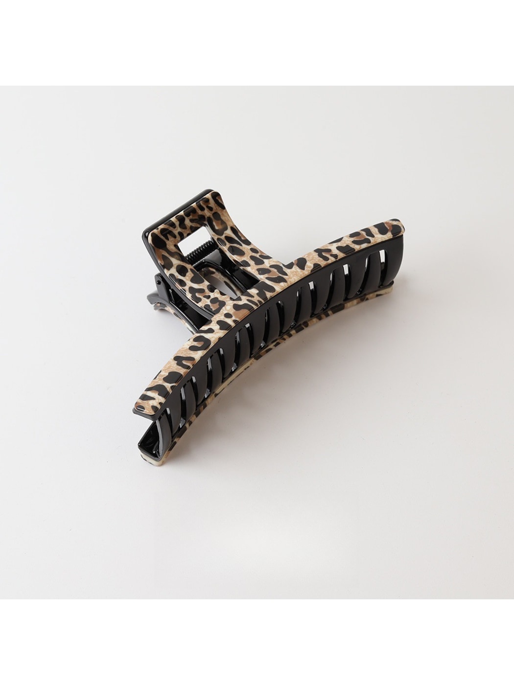 Beau - Leopard Print PC Cross Design Claw Clip