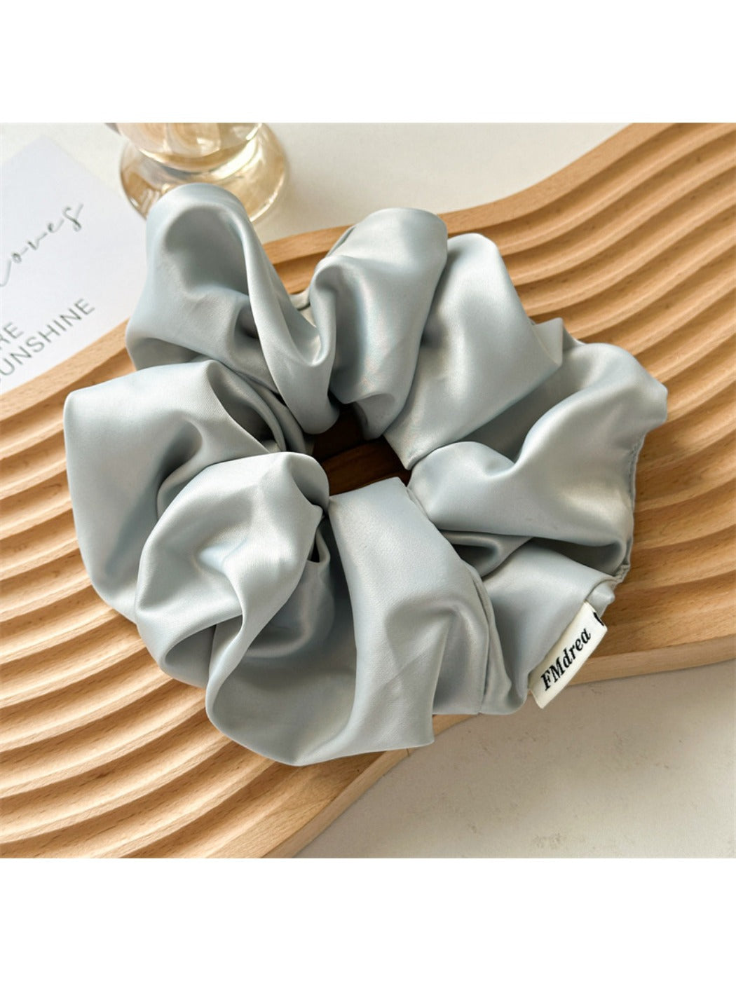 Gifty - Elegant Satin Hair Scrunchie
