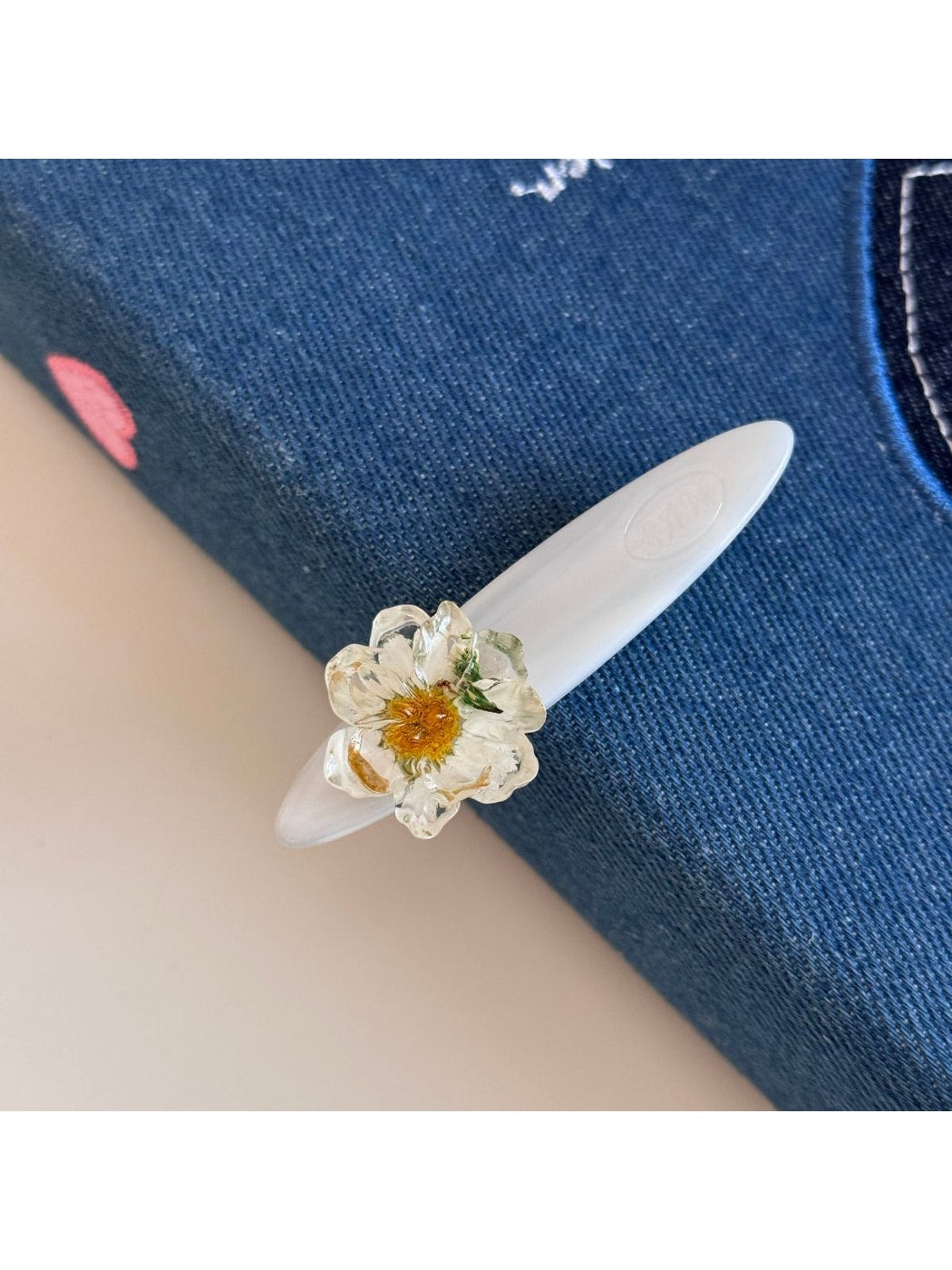 Beau - Acetate Flower Duckbill Side Hair Clip