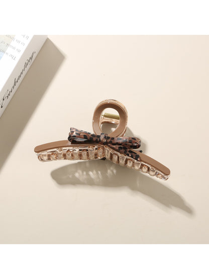Beau - Vintage Style Criss Cross Claw Clip
