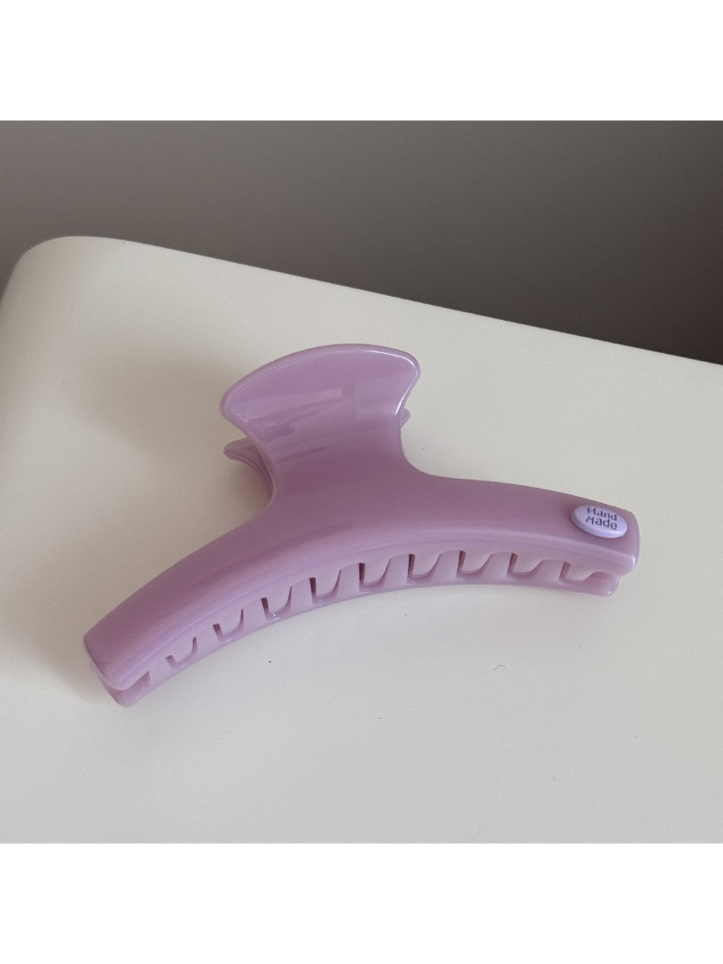 Beau - Curved Straight Bar Design Claw Clip