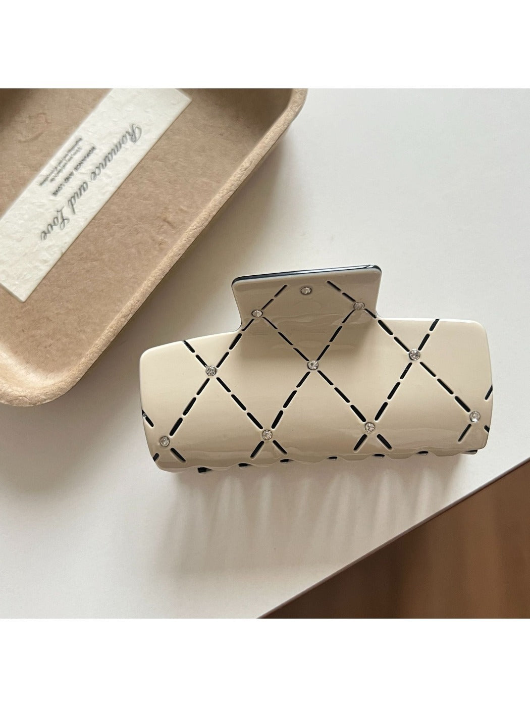 Beau - Elegant Checkered Acetate Hair Claw Clip