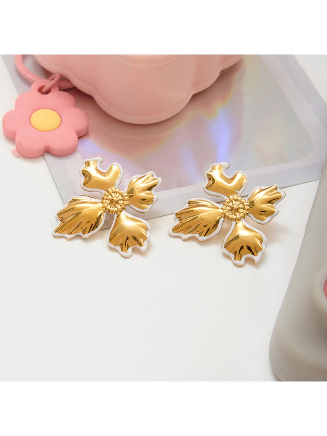 Earedge - Minimalist Petal Cross Stud Earrings