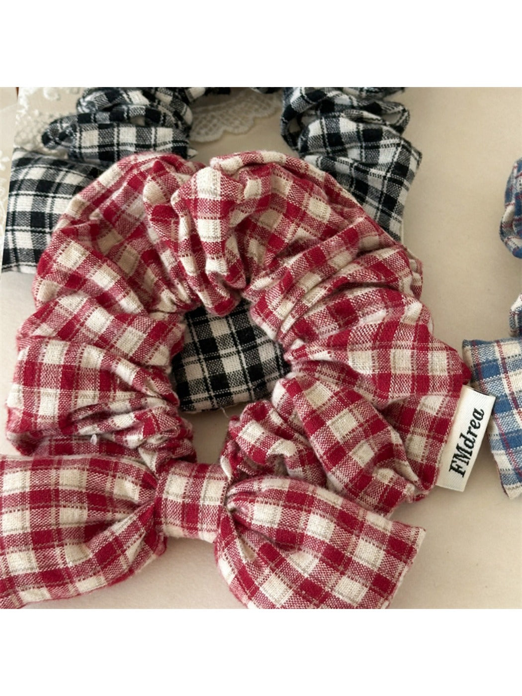 Gifty - Plaid Bow Hair Tie