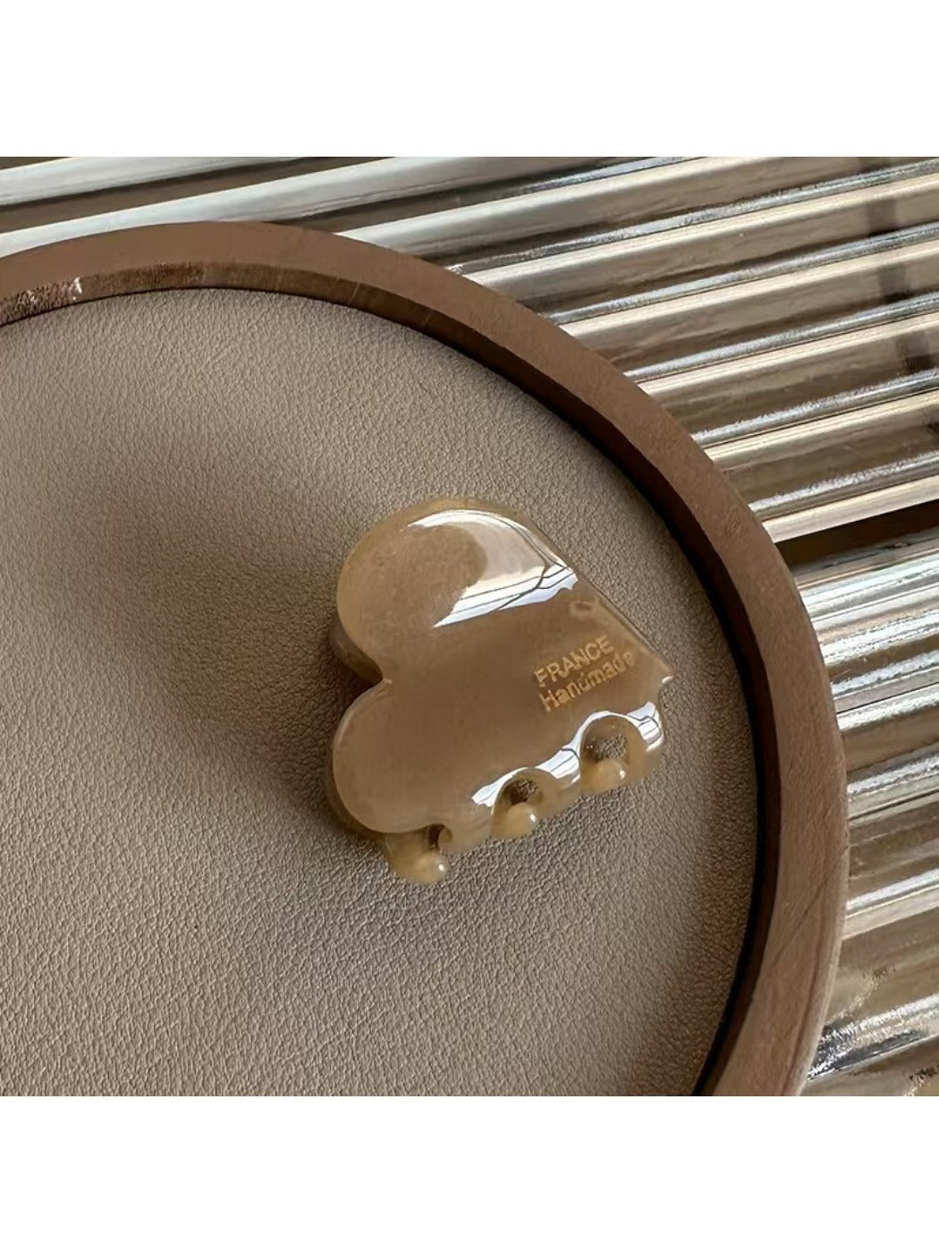 Beau - Minimalist Heart Shaped Acetate Hair Clip