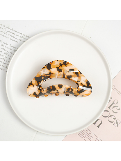 Beau - Acrylic Geometric Pattern Curved Claw Clip
