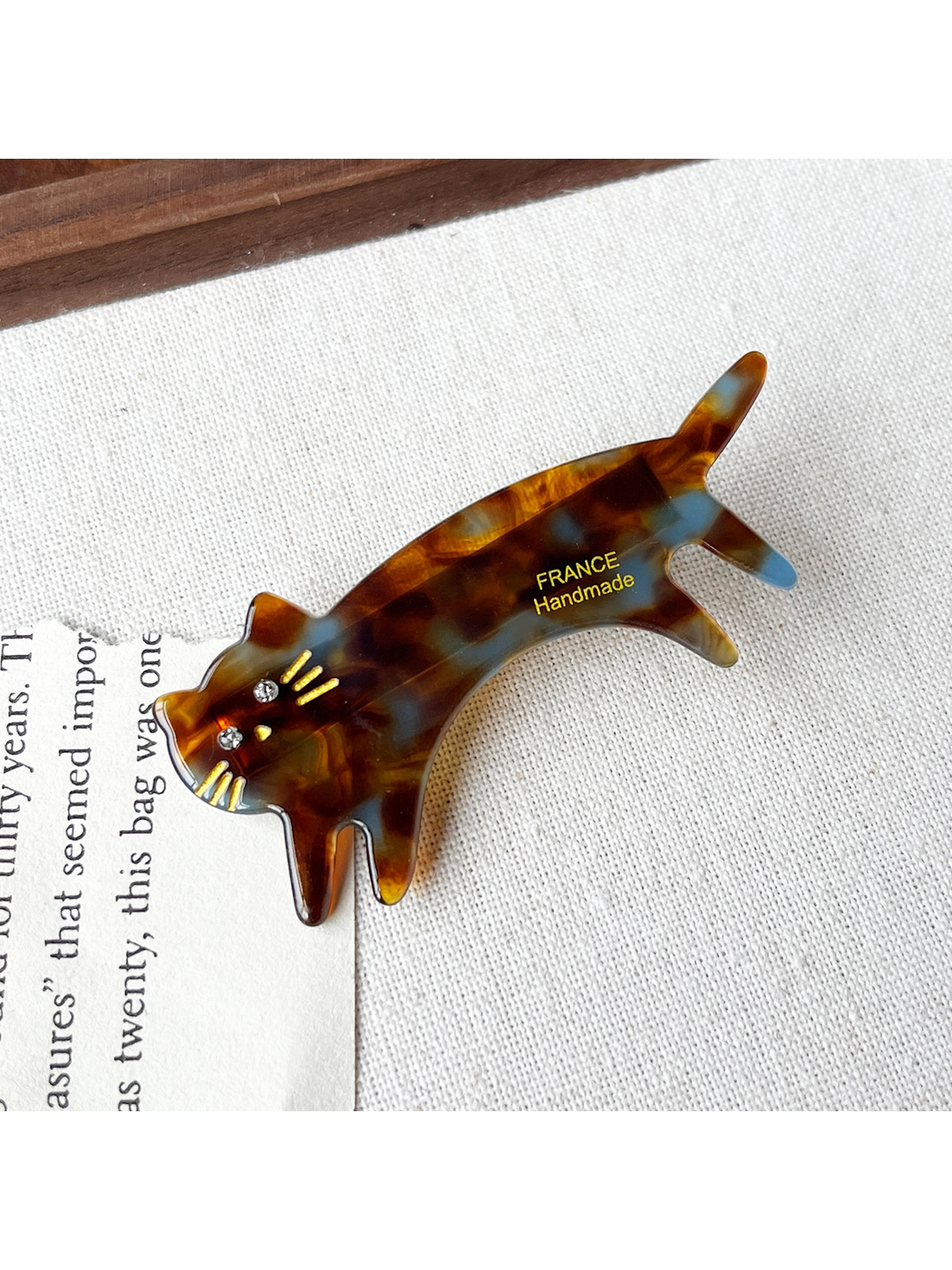 Beau - Modern Minimal Cat Acetate Duckbill Hair Clip