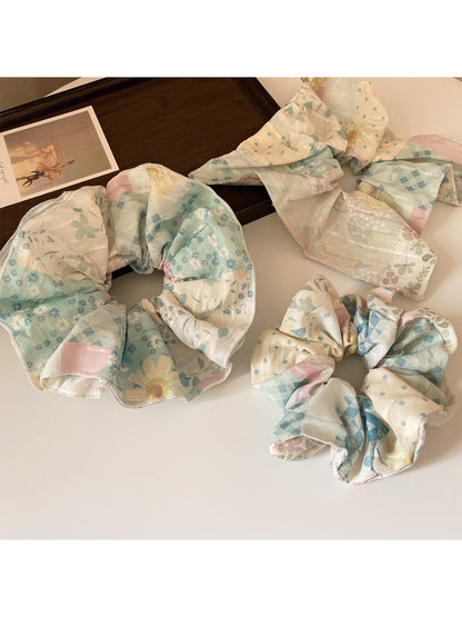 Gifty - Patchwork Floral Hair Scrunchie