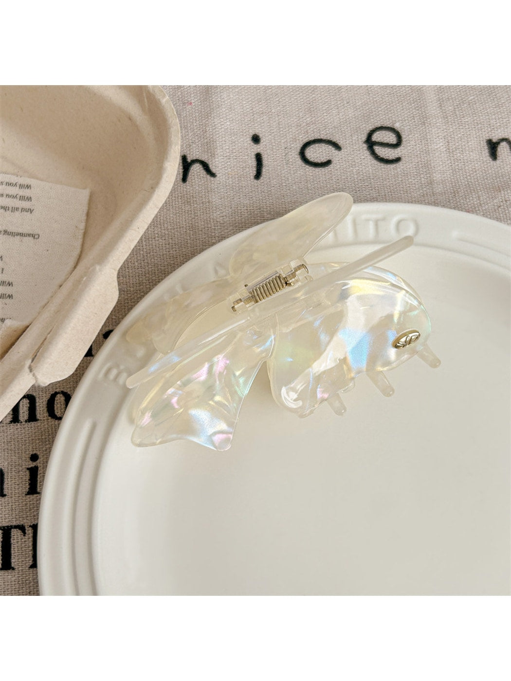 Beau - Sweet Style Butterfly Shape Hair Styling Claw Clip