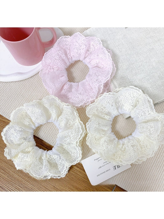 Gifty - Ballet Style Lace Hair Loop