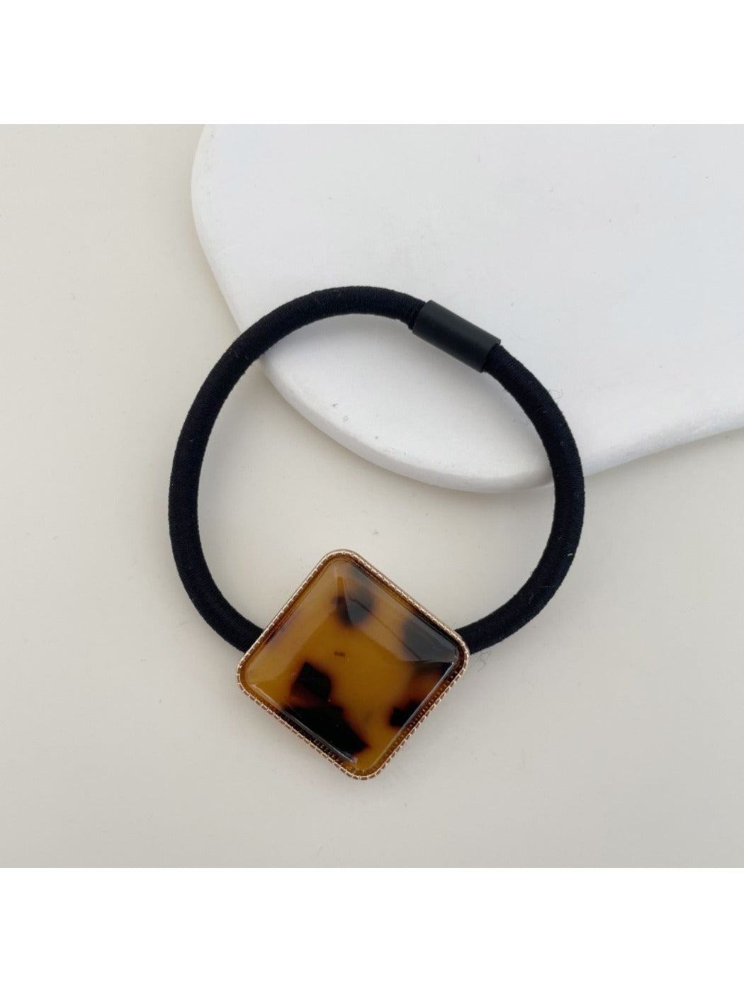 Gifty - Cute Square Acetate Hair Tie