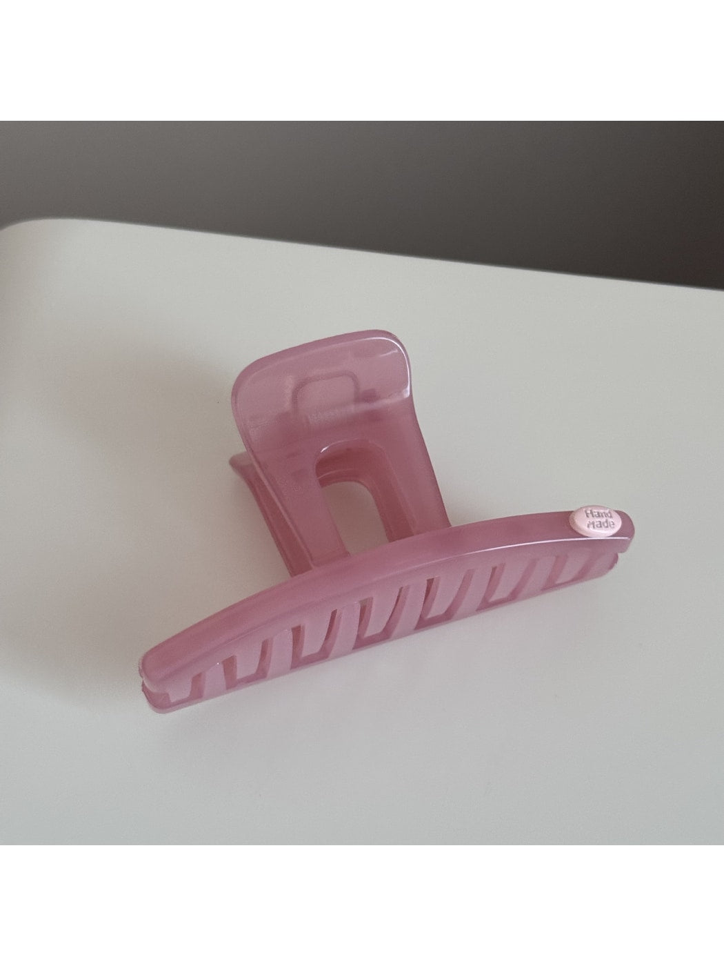 Beau - Curved Open Center Design Detail Claw Clip