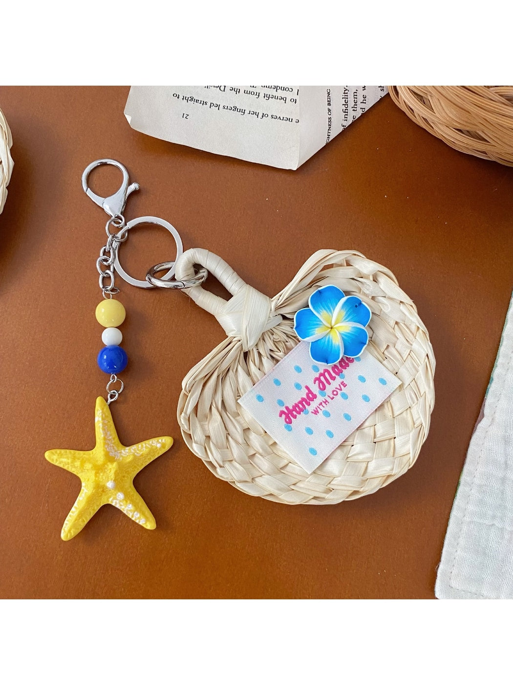Keypus - Tropical Flower Starfish Fan Shape Keychain