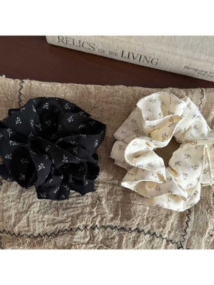 Gifty - Polyester Floral Print Everyday Scrunchie