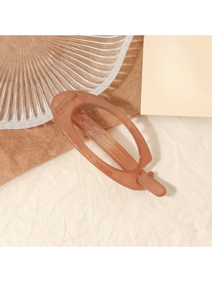 Beau - Delicate Oval Shaped Hair Clip