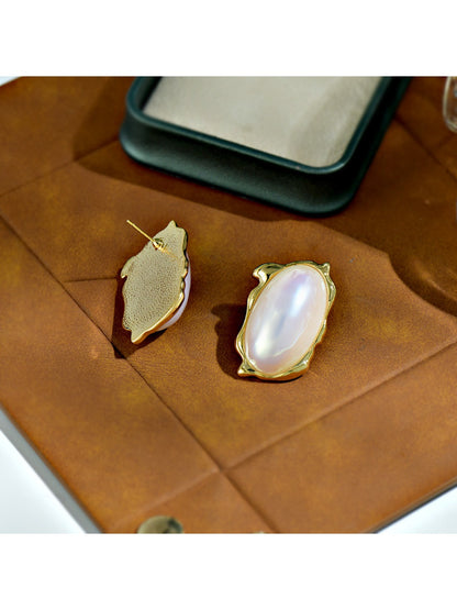 Earedge - Oval Earrings With Iridescent Finish