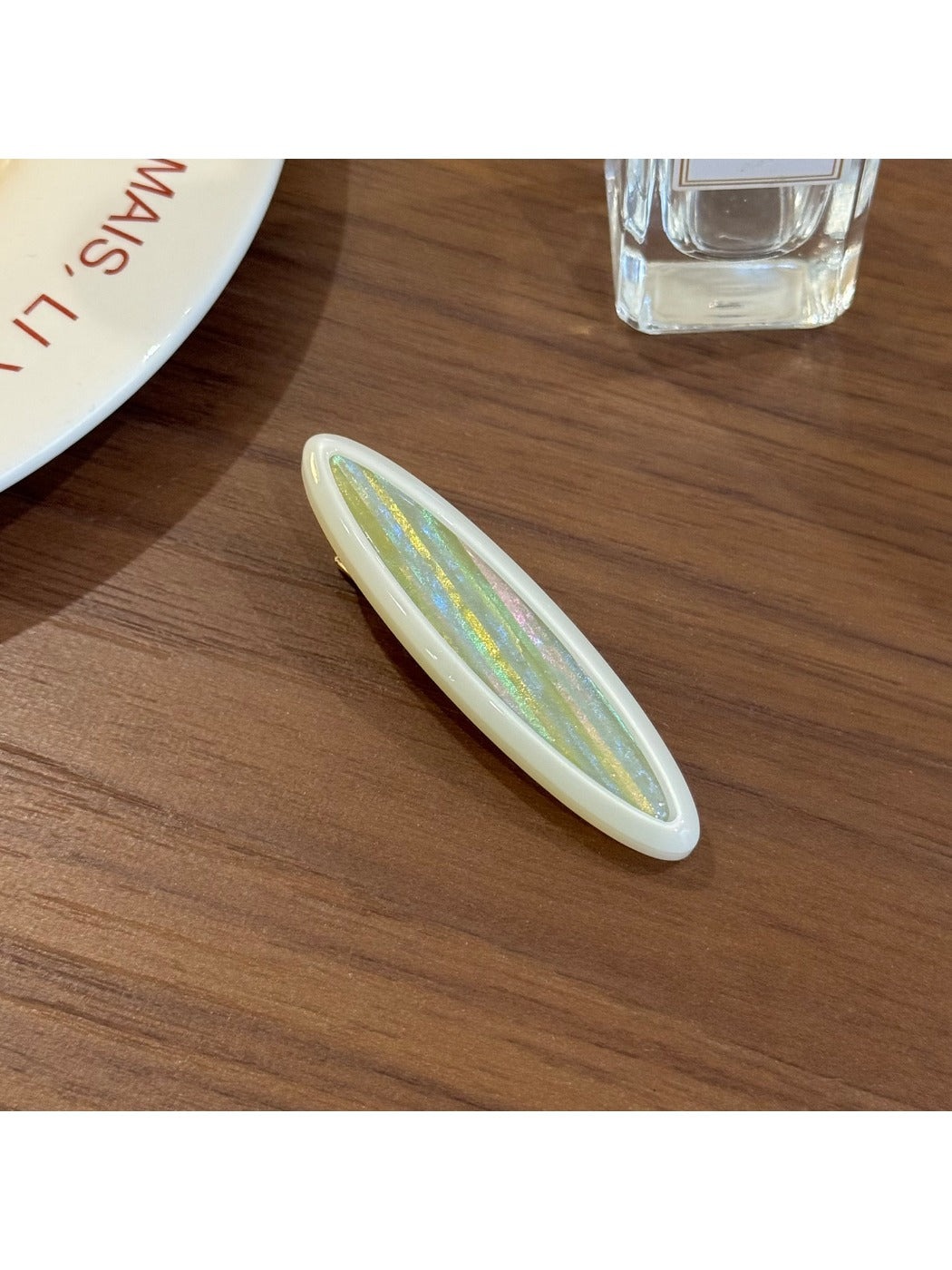 Beau - Iridescent Oval Acetate Hair Clip