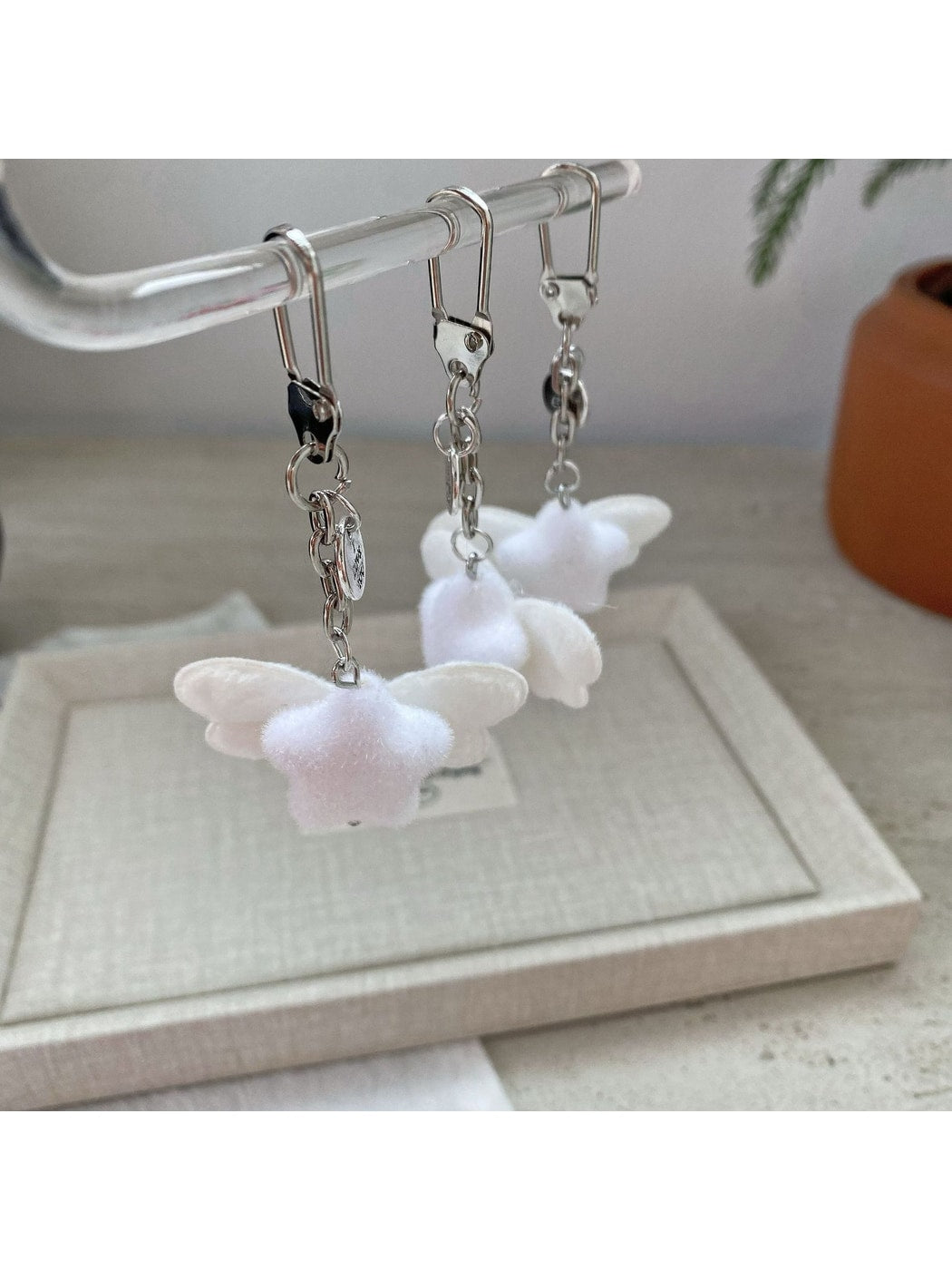 Keypus - Angel Wing Flocked Five-Point Star Keychain