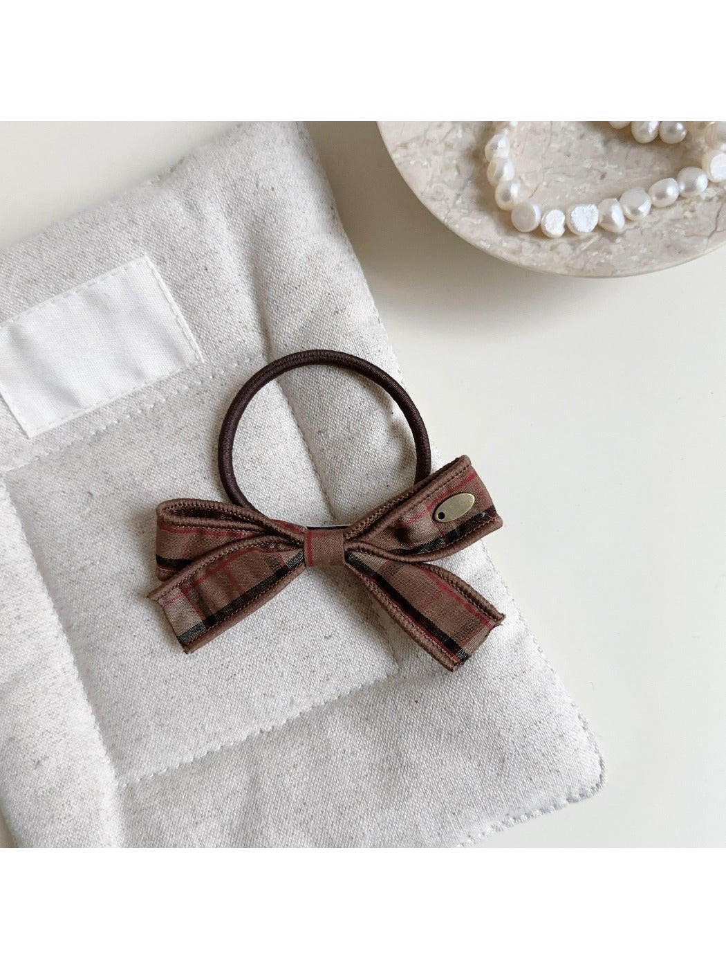 Gifty - Bow Shaped Hair Ties and Hair Clips