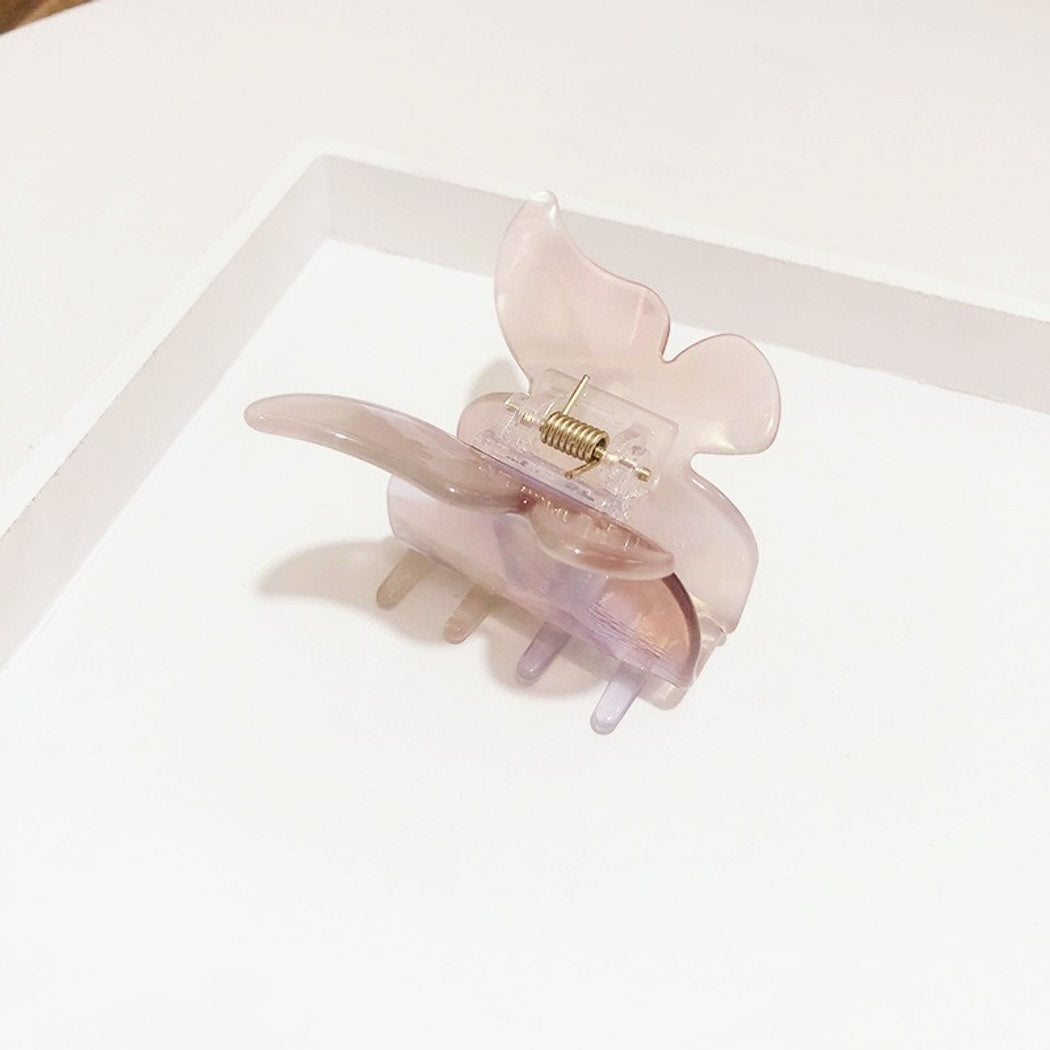 Beau - Simple Butterfly Shaped Claw Clip