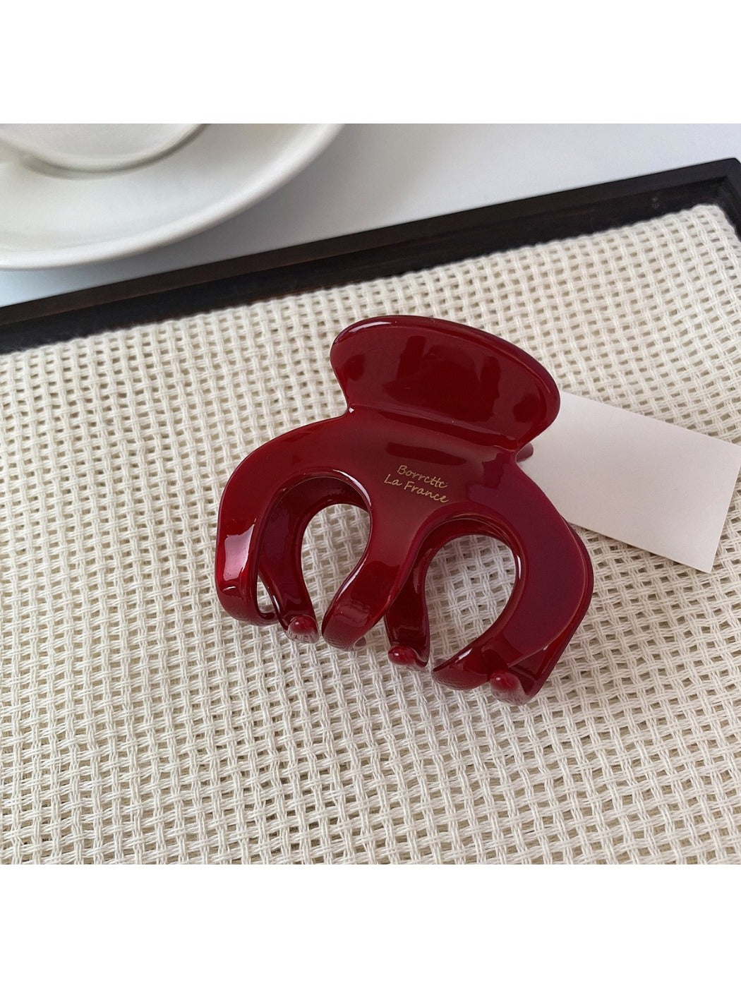 Beau - Retro Acetate Fashion Hair Clip