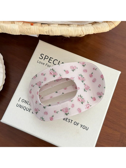 Beau - Retro Printed Oval PVC Claw Hair Clip