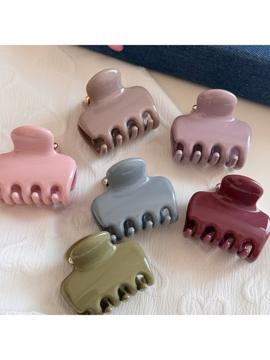 Beau - Plastic and Alloy Rounded Rectangle Claw Clip