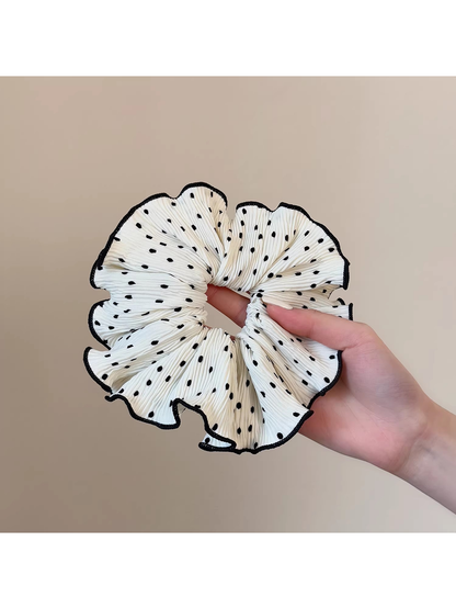 Gifty - Pleated Polka Dot High Stretch Scrunchie
