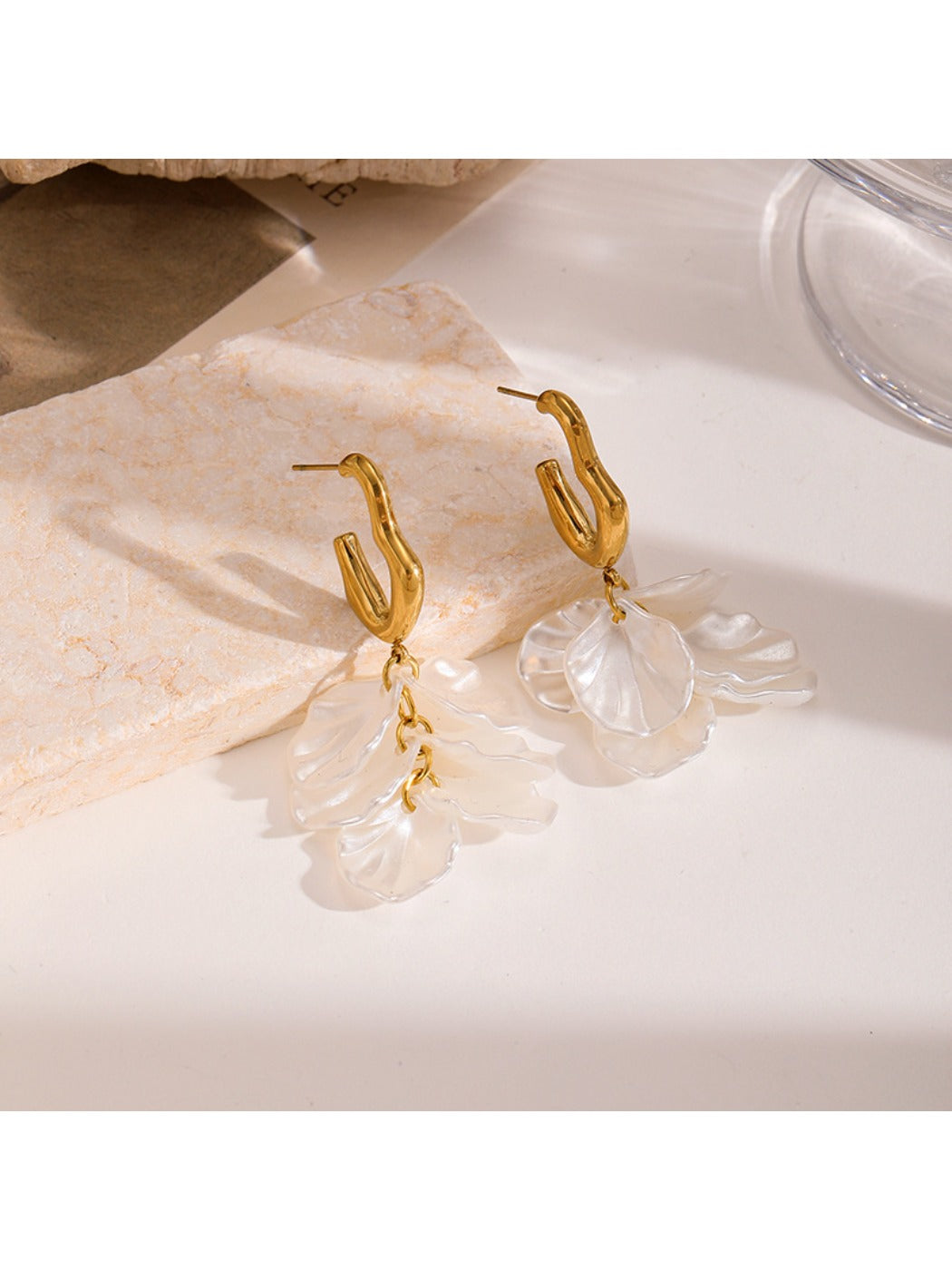 Earedge - Elegant Floral Drop Earrings