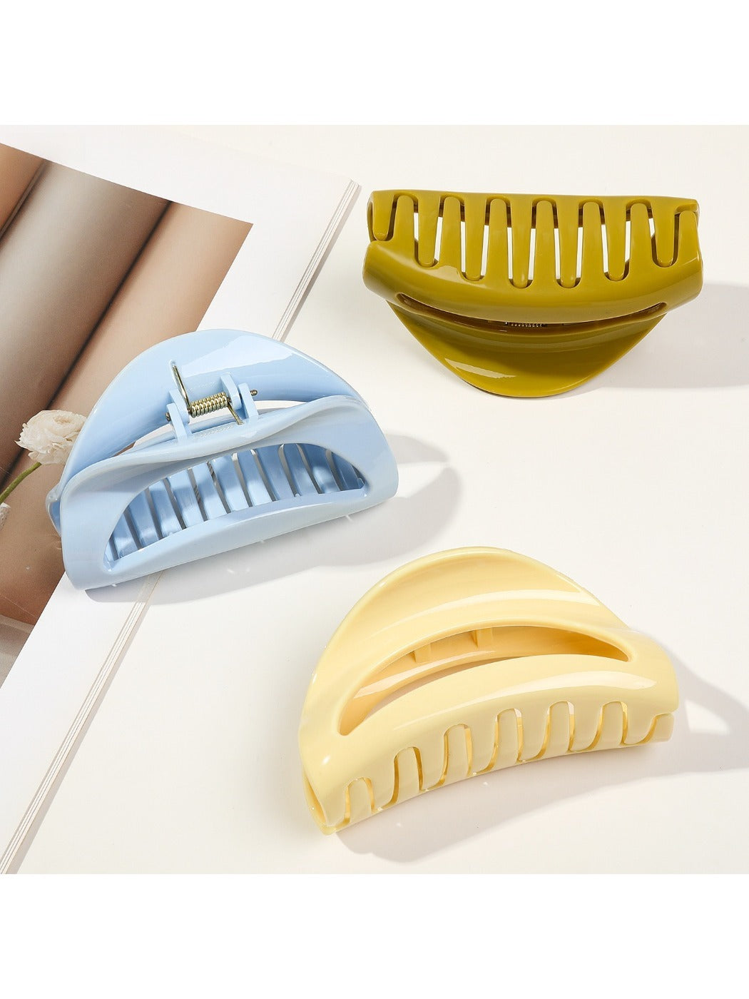 Beau - Elegant Minimalist Square-Shaped Hair Clip