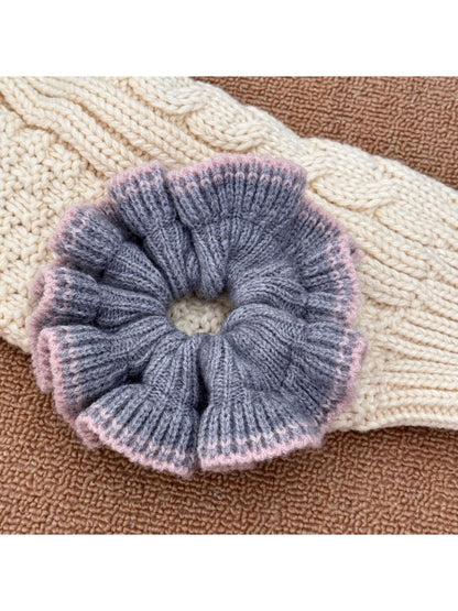 Gifty - Cute Knit Color Edge Scrunchie