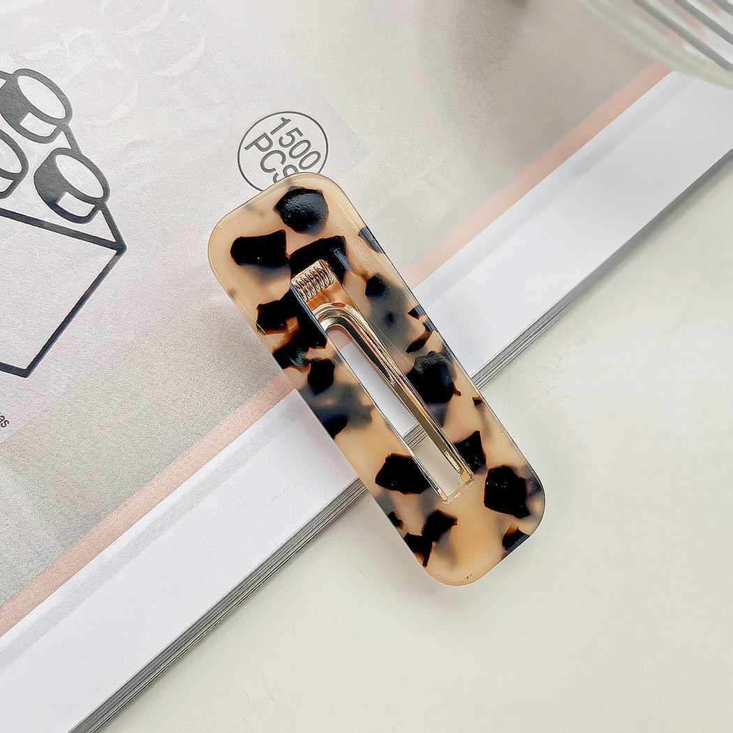 Beau - Glossy Teardrop Shaped Openwork Hair Clip