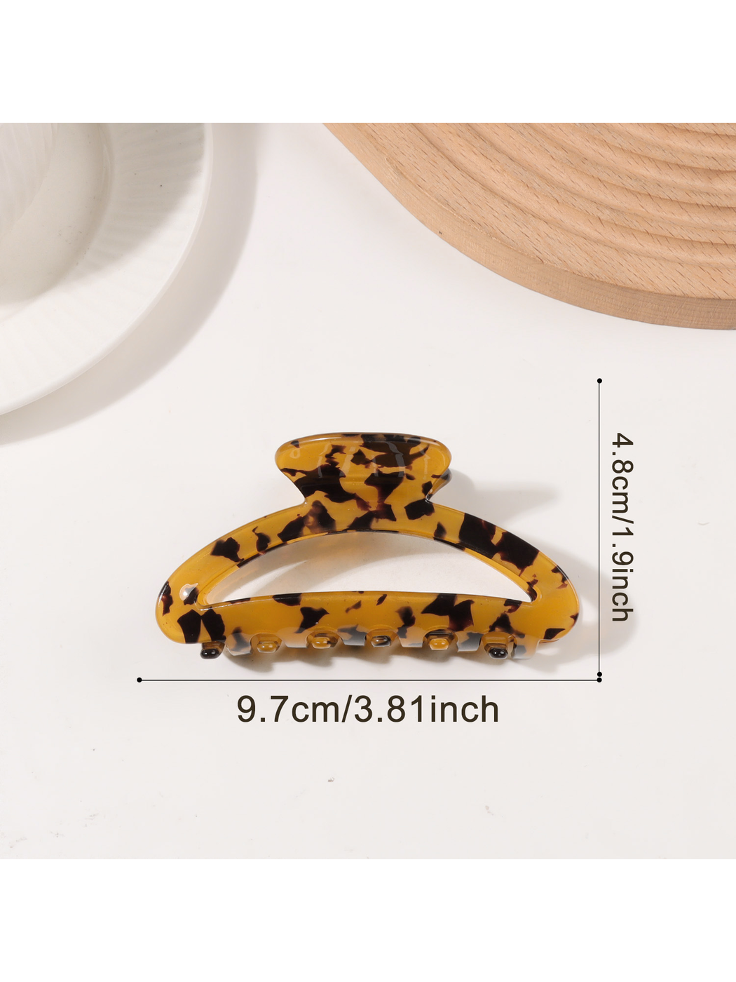 Beau - Color Spliced Openwork Hair Claw Clip