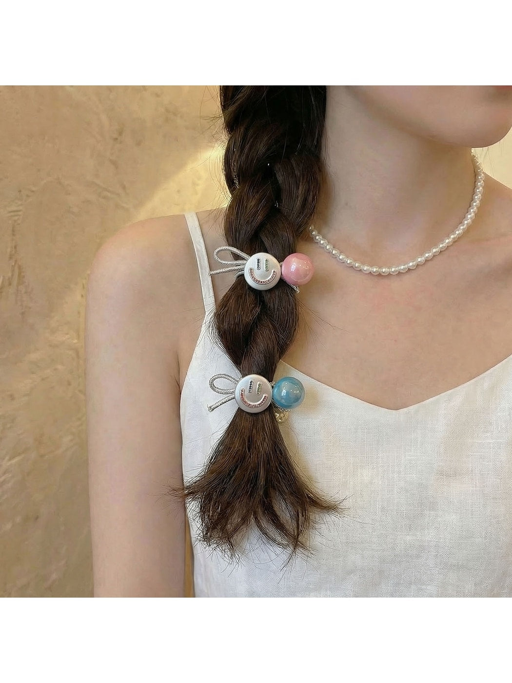 Gifty - Sweet Style Smiley Motif Bead Detail Hair Tie