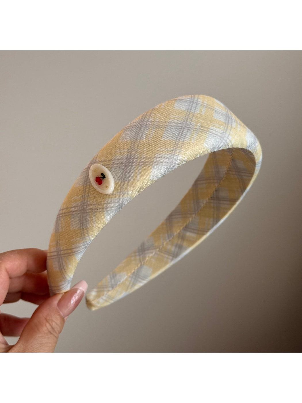 Gifty - Plaid Lace Trim Pleated Fabric Scrunchie