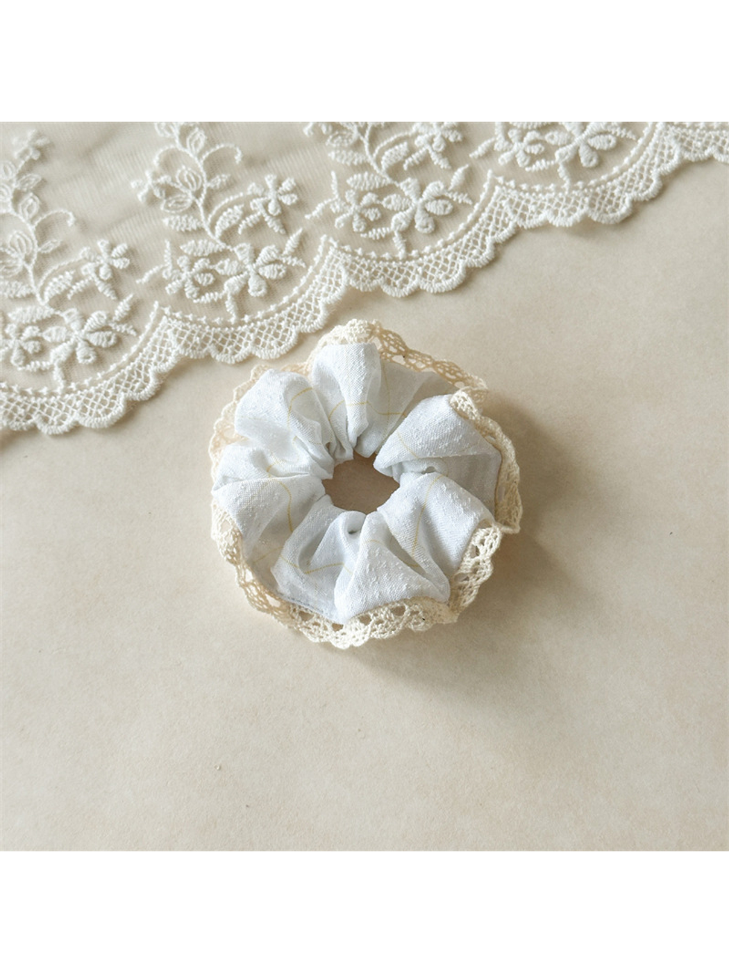 Gifty - Plaid Lace Trim High Stretch Hair Tie
