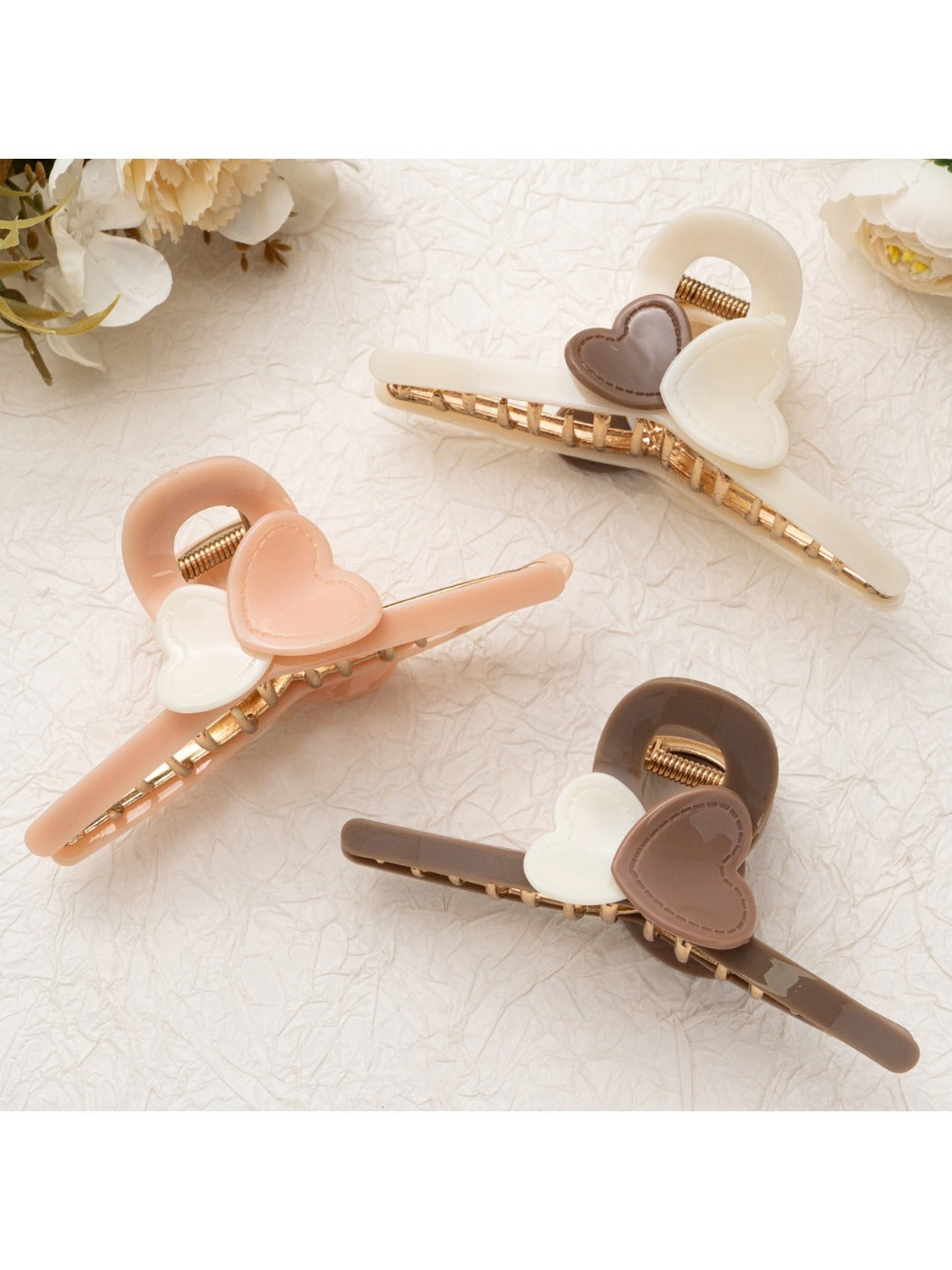 Beau - Dainty Interlocking Hearts Hair Claw Clip