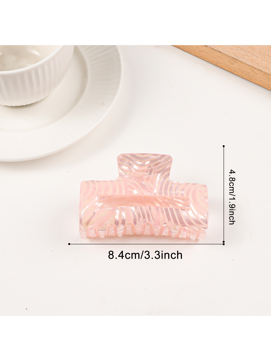 Beau - Rectangular Vintage Style Acrylic Claw Clip