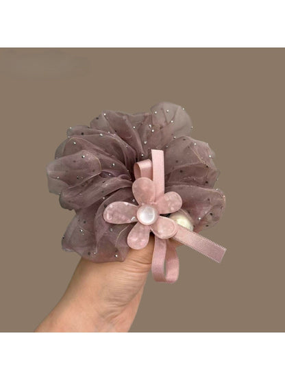Gifty - Polka Dot Floral Decorative Scrunchie
