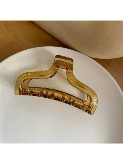 Beau - Transparent Fish Tail Claw Clip